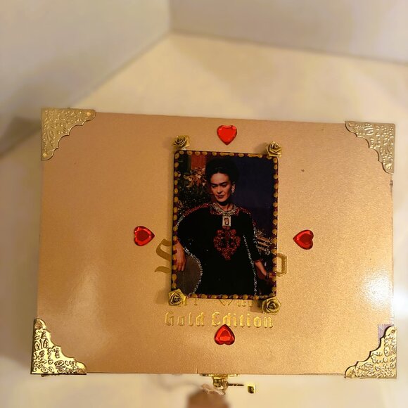 Suenos de Saundra Upcycled, Extremely Rare GOLD EDITION SINISTRO Cigar Box, - Picture 2 of 10